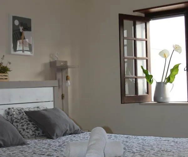 ゲストハウス Boa Onda アトウギア・ダ・バレイア