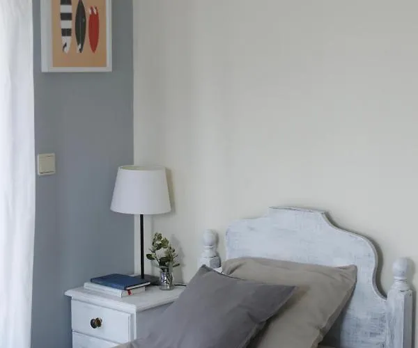 ゲストハウス Boa Onda アトウギア・ダ・バレイア